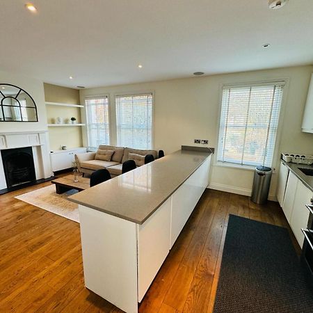 Stunning Flat In Chiswick Lejlighed London Eksteriør billede