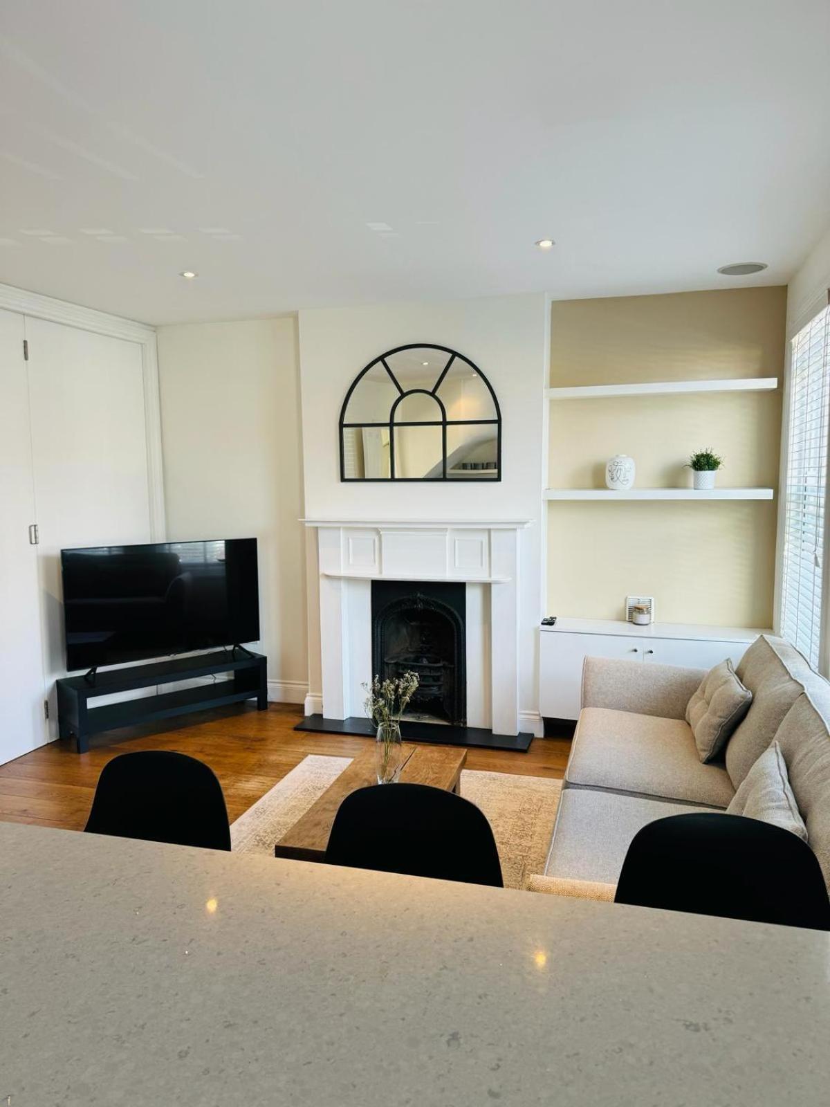 Stunning Flat In Chiswick Lejlighed London Eksteriør billede