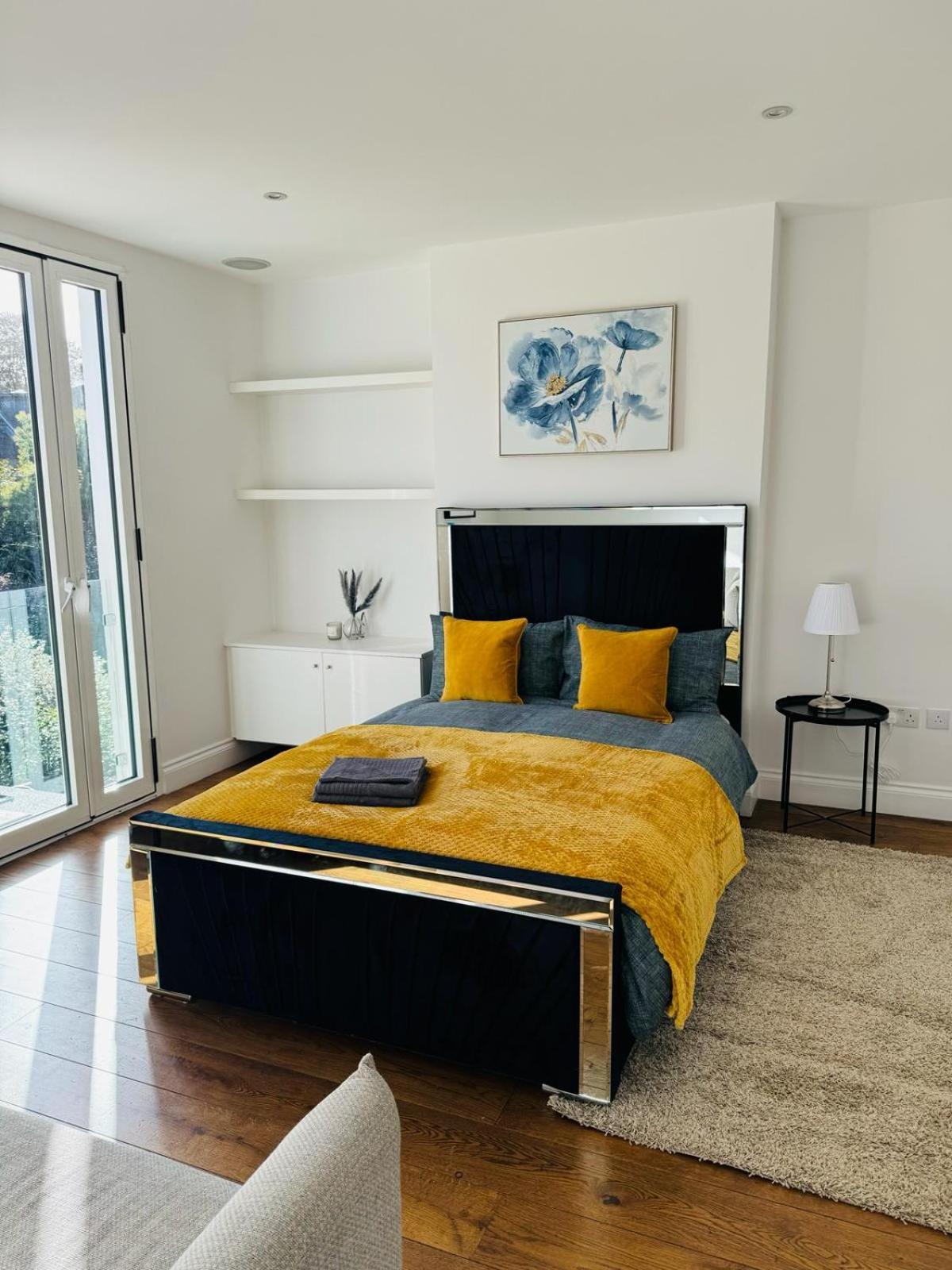 Stunning Flat In Chiswick Lejlighed London Eksteriør billede