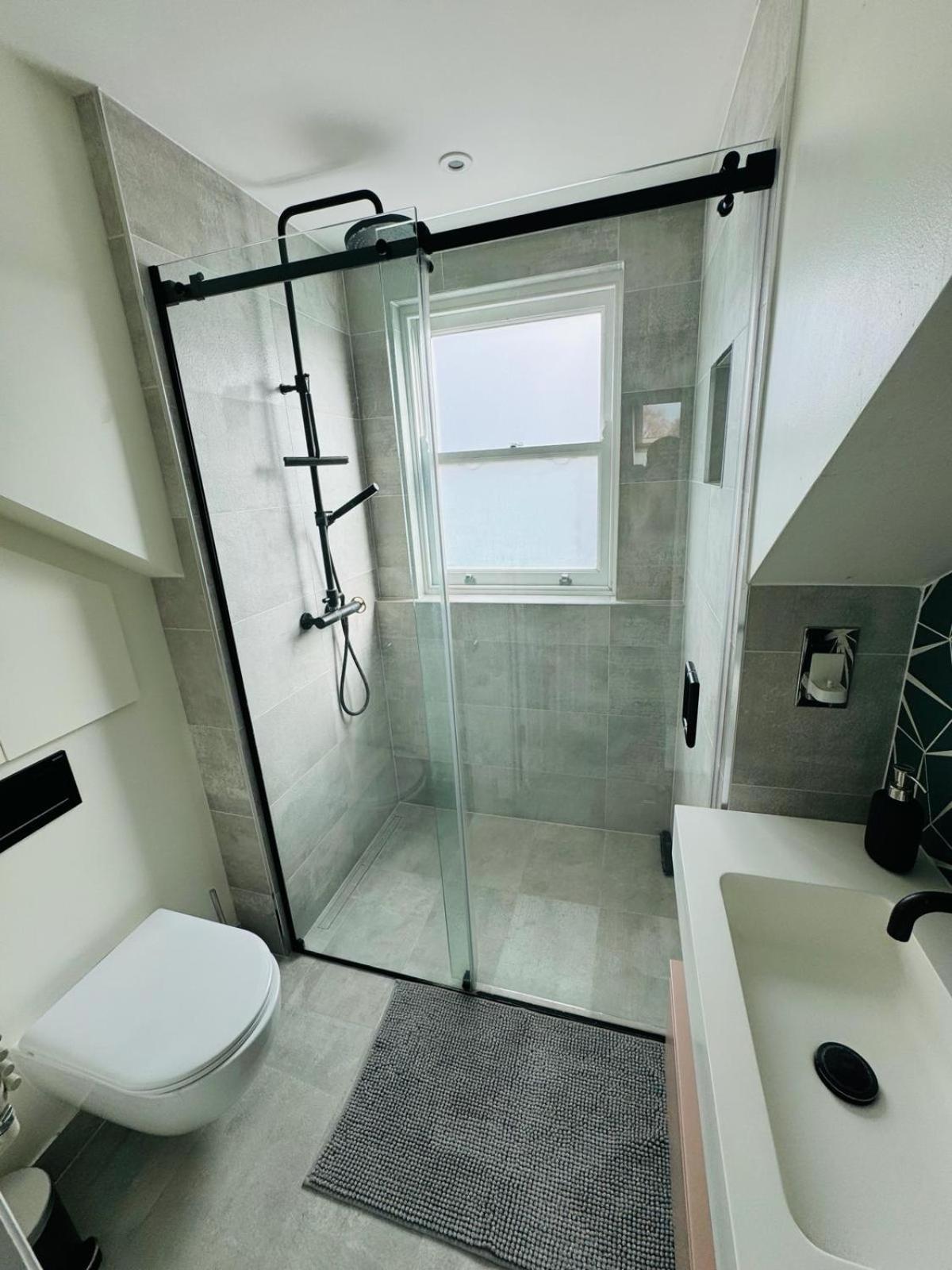 Stunning Flat In Chiswick Lejlighed London Eksteriør billede