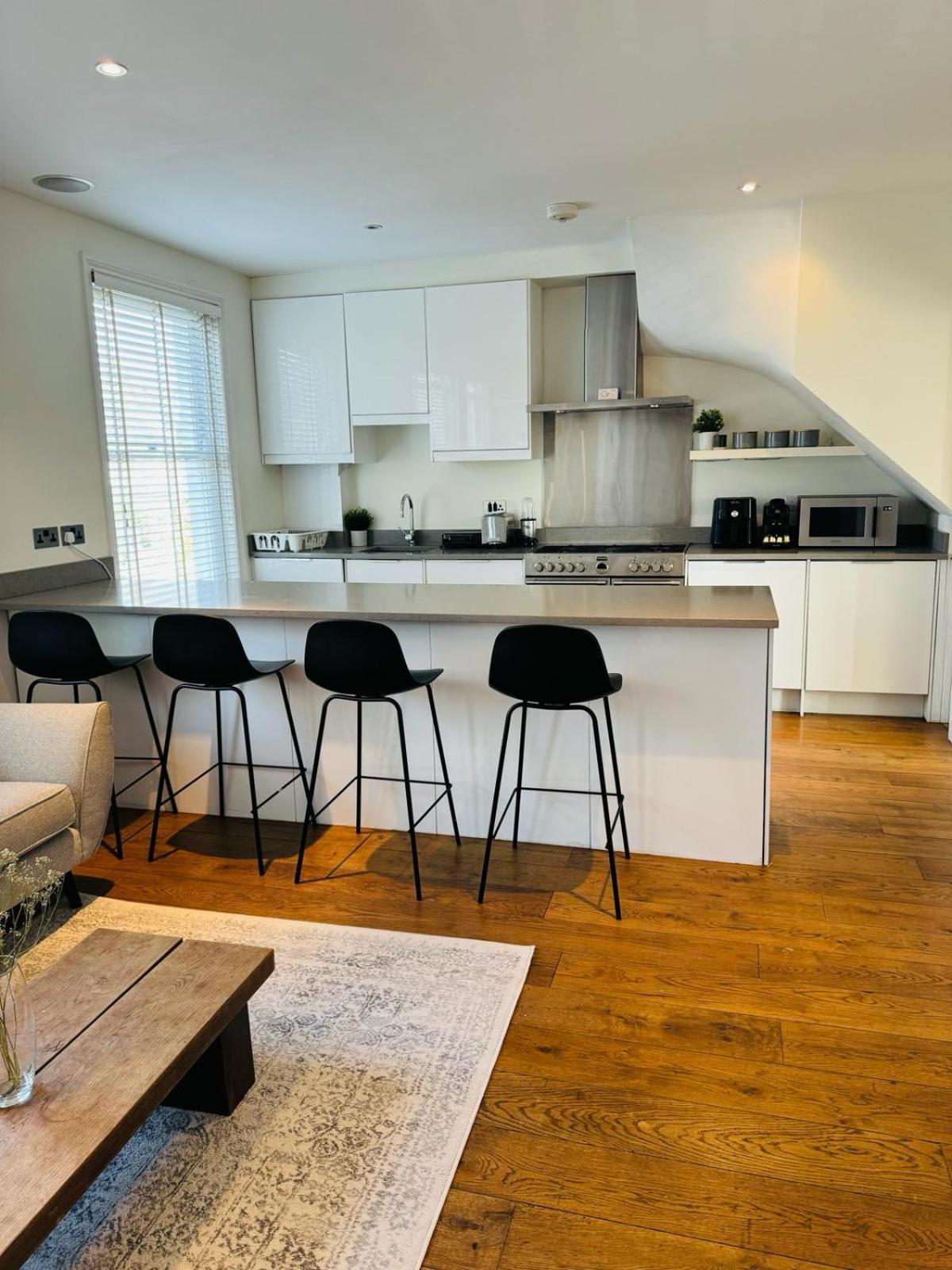 Stunning Flat In Chiswick Lejlighed London Eksteriør billede