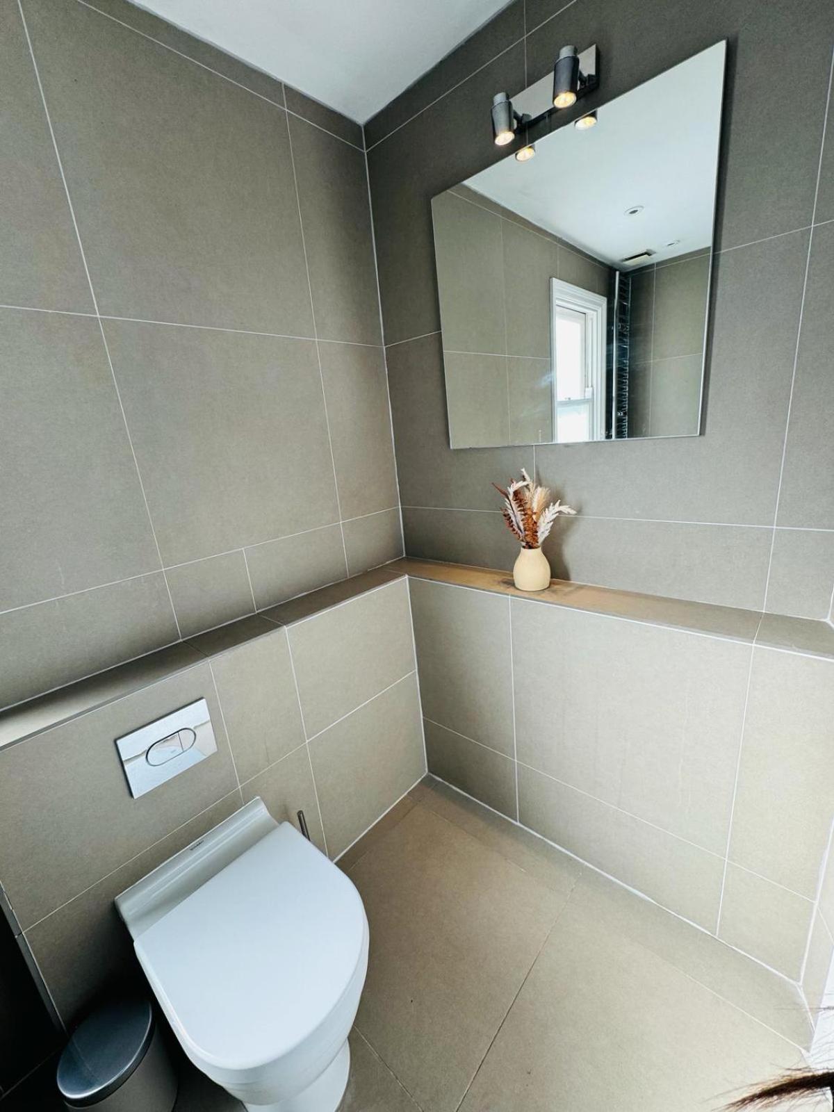 Stunning Flat In Chiswick Lejlighed London Eksteriør billede