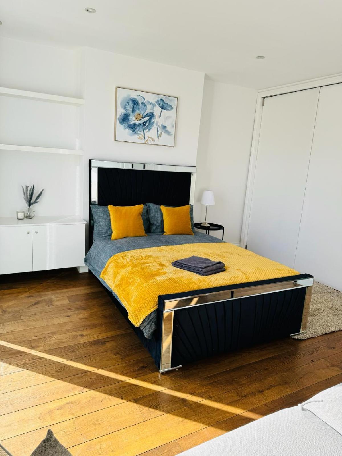 Stunning Flat In Chiswick Lejlighed London Eksteriør billede